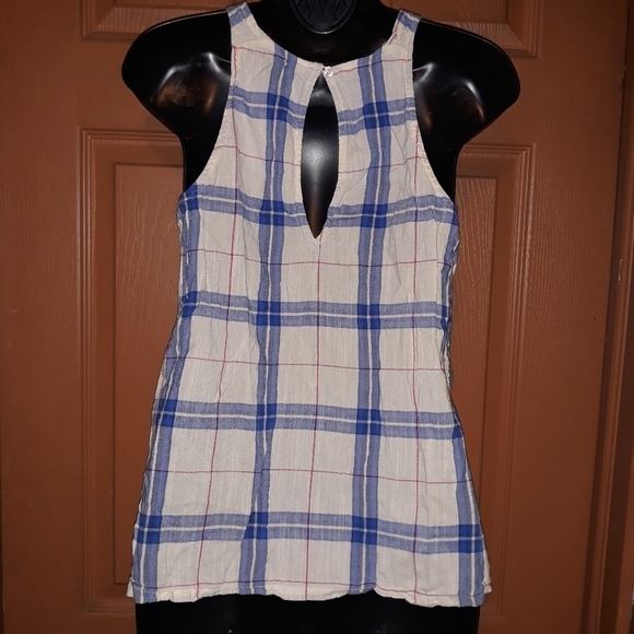Old navy plaid tank size medium 5/$25 - Picture 2 of 3